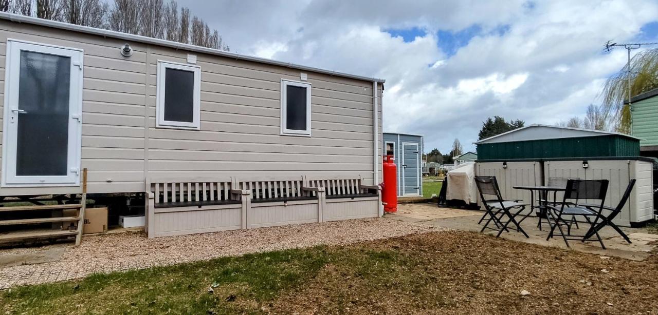 Billing Aquadrome Northampton, Royale Poplar Km12 Διαμέρισμα Εξωτερικό φωτογραφία
