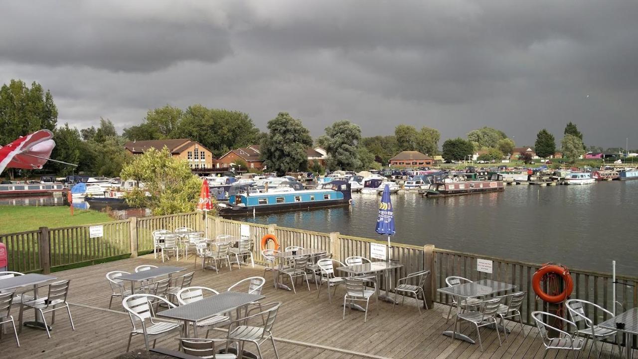 Billing Aquadrome Northampton, Royale Poplar Km12 Διαμέρισμα Εξωτερικό φωτογραφία